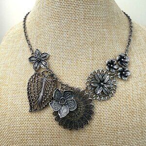 Vintage-Inspired Floral Silver-Tone Statement Necklace With Multi-Flower Pendant